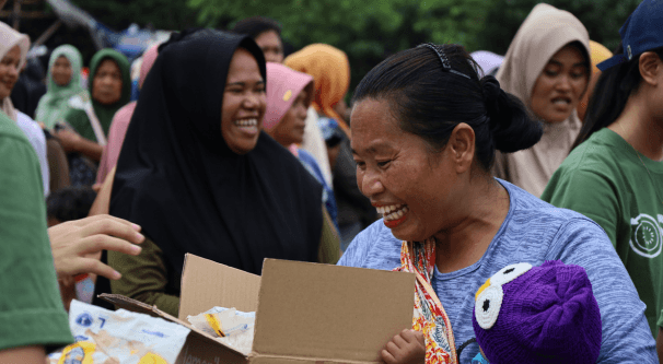 Community distribution